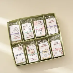 Joli ensemble de mini carnets de notes avec porte-clés, blocs-notes portables en coffret.