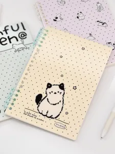 Joli cahier à spirale A5 avec motif de chat mignon et pages lignées pour étudiants.