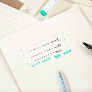 Quaderno rilegato adesivo B5 con carta liscia per test di scrittura e compiti scolastici.