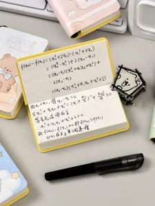Mini cuaderno de bolsillo portátil con páginas interiores rayadas, ideal para notas diarias y estudio.