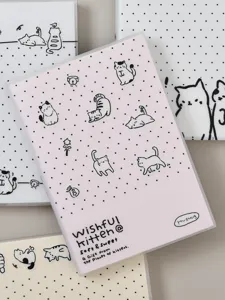 Carnet de notes mignon chat format 36K, couverture à pois rose esthétique avec de jolies illustrations.
