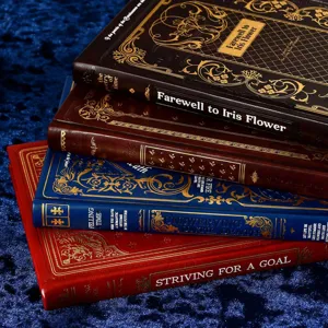 Set di taccuini con copertina rigida A5 vintage con eleganti goffrature e citazioni.
