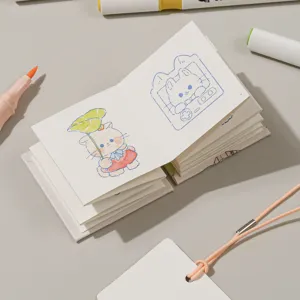 Piccolo taccuino illustrazione gatto carino libro da colorare bambini vista principale