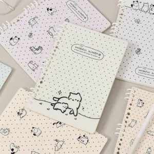 A5 schattig katten ringband notebook met gesegmenteerde spiraal en gevoerde pagina's voor studie.