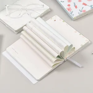 Cuaderno estético Isabelle con cubierta impermeable transparente agenda floral diario papelería