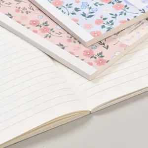 Carnet de notes floral rigide avec pages lignées design esthétique pour écriture quotidienne