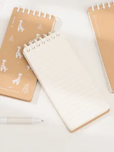 Carnet de notes spirale de poche motif girafe couverture kraft papier ligné portable.