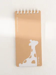 Carnet de notes spirale en papier kraft marron portable avec motif de cerf, vue détaillée.