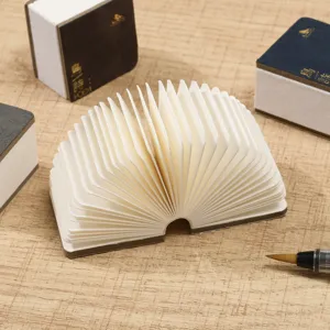 Libro tascabile per acquerelli portatile quadrato carta a grana fine mini sketchbook d'arte