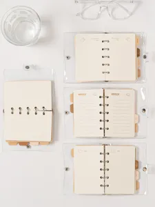 Quaderno mini con raccoglitore ad anelli M5 trasparente, agenda tascabile con cucciolo.