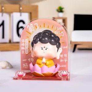 Detailopname van een schattig Boeddha-beeldje met decoratieve acryl achtergrond