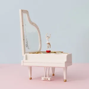 Élégante boîte à musique piano blanc avec figurine de ballerine dansante rotative cadeau