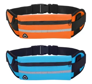 Riñonera deportiva multifuncional con bolsillo impermeable y tira reflectante para running.