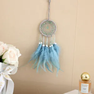Acchiappasogni con piume blu e pietre naturali ornamento sospeso per interni auto e casa