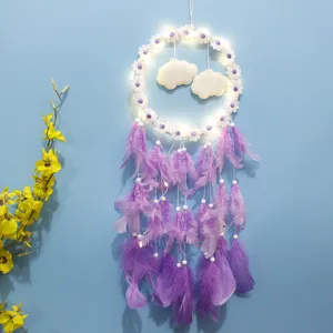 Boho madeliefje dromenvanger met paarse veren en LED-lampjes voor wanddecoratie huis
