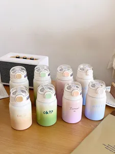 Jolie bouteille isotherme dégradée pour enfants avec paille et lettres, tasse portable