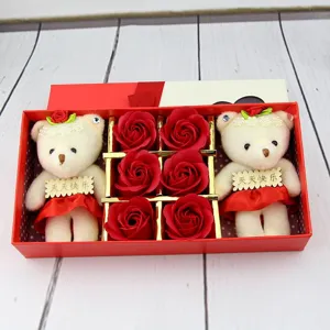Magnifique coffret cadeau de fleurs de savon avec deux oursons en peluche mignons