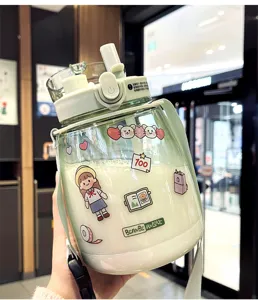 Grosse Kapazitaet Wasserflasche mit Strohhalm, Doppeltrinkdesign und modischem Riemen.