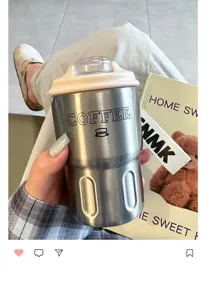 Roestvrijstalen geïsoleerde koffiekop met rietje, draagbare reismok voor vrouwen en dagelijks gebruik.