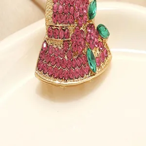 Rhinestone hat brooch pin, creative anti-glare lapel pin for women's suit decoration detail.