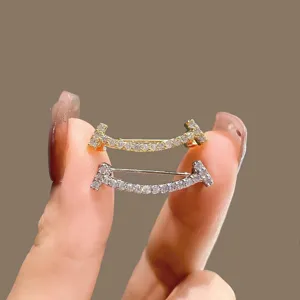 Mini smile brooch crystal curved T pin sparkling rhinestone collar decor dress pin.
