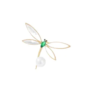 Elegant pearl dragonfly brooch, cute gold-plated insect lapel pin for women sweaters.