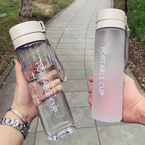 Gobelet d'Eau en Plastique Portable Étudiant Sport Fitness Gobelet Avec Échelle et Couvercle Anti-Fuite Style Ins Minimaliste