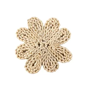 Decoración de pared de paja tejida a mano estilo bohemio en flor
