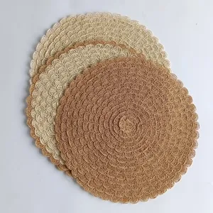 Round woven placemat, heat resistant table mat, decorative straw dining mat for home.