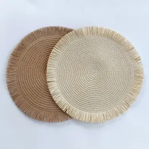 Set de table rond tisse avec franges, tapis d'isolation en paille pour decoration.
