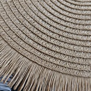 Set de table rond en paille de papier tissée avec bord frangé, tapis isolant thermique.