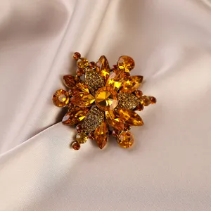 Vintage Amber Rhinestone Flower Brooch Elegant Crystal Coat Pin Fashion Jewelry Accessory