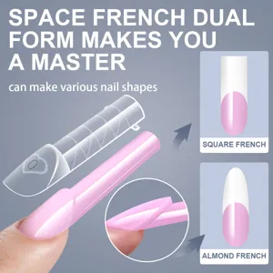 Primo piano di stampi per extension unghie French Dual Form in forme quadrate e a mandorla