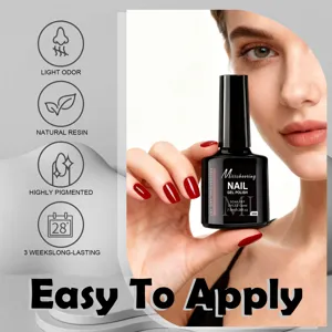 Détail du vernis à ongles gel rouge Misscheering, application facile et longue durée