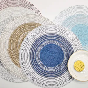 Set de table rond en coton tordue degrade style nordique pour decoration de cuisine et salle.