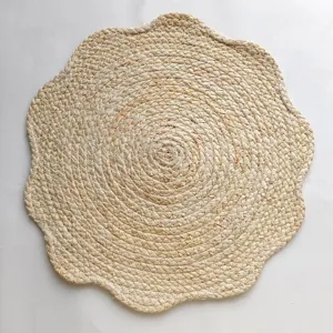 Natural Corn Husk Woven Placemat Handcrafted Round Table Mat Heat Resistant Insulation Coaster For Home