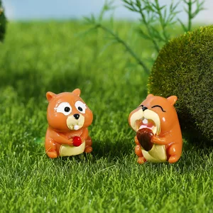 Deux adorables figurines d'écureuils miniatures en résine pour la décoration de jardin