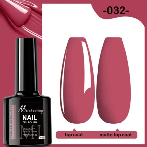 Vernis à ongles gel professionnel teinte 032 avec finitions brillante et mate.