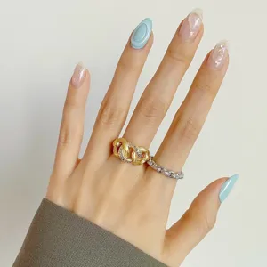 Anello a Nodo in Ottone Minimalista Francese per Donna Vintage Elegante Strass Intarsiato Oro Argento Anello a Catena Intrecciata Gioielli