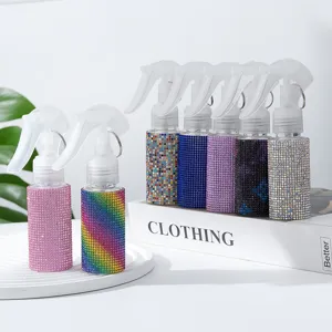Tragbare Strass PET Sprühflasche 60ml Nachfüllbar Feinzerstäuber Sprühbehälter Für Friseur Gartenarbeit Reise Bling Make-up Flasche