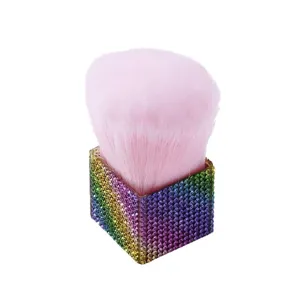 Grand pinceau de maquillage professionnel avec manche à strass arc-en-ciel coloré
