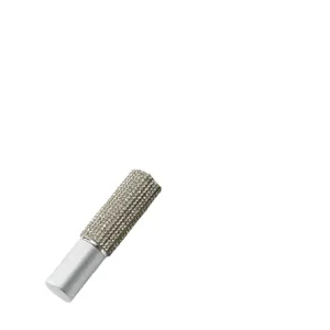 Vaporisateur de parfum rechargeable argenté orné de strass et flacon de défense