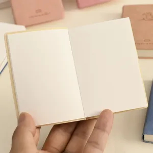 Mini cuaderno de bolsillo A7 con páginas en blanco, diario portátil para notas diarias.