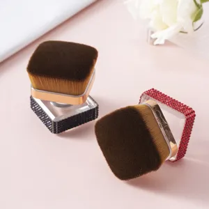 Pinceau Maquillage Carré Luxueux avec Strass Fibre Synthétique Pinceau Fond de Teint Portable Voyage pour Visage et Ongles
