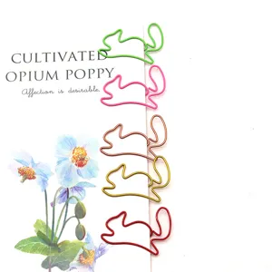 Colorful squirrel shape paper clips set, metal cute animal bookmarks for office and school use.