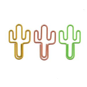 Vue détaillée de trombones en métal en forme de cactus, pinces colorées pour le bureau.