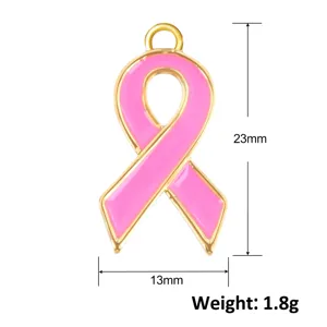 Vista detallada del colgante de cinta rosa con dimensiones 23x13mm y peso de 1,8g.