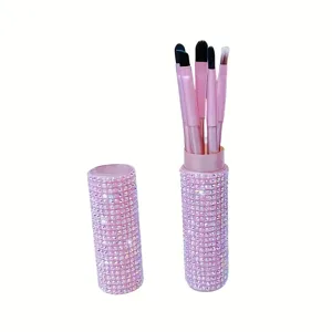 Detailansicht des rosa Strass-Make-up-Pinsel-Etuis mit 5 Profi-Beauty-Tools