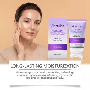 Inquadratura dettagliata del tubo di crema gua sha al retinolo e confezione Viaeline.