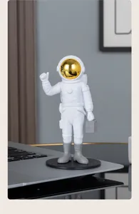 Figurine astronaute vue détaillée, ornement de spationaute créatif pour cadeau d'étudiant.